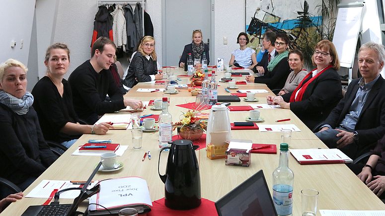 Impressionen vom Kick-Off-Meeting vom Projekt Dual-Regional-Praxisnah der Technischen Hochschule Brandenburg.